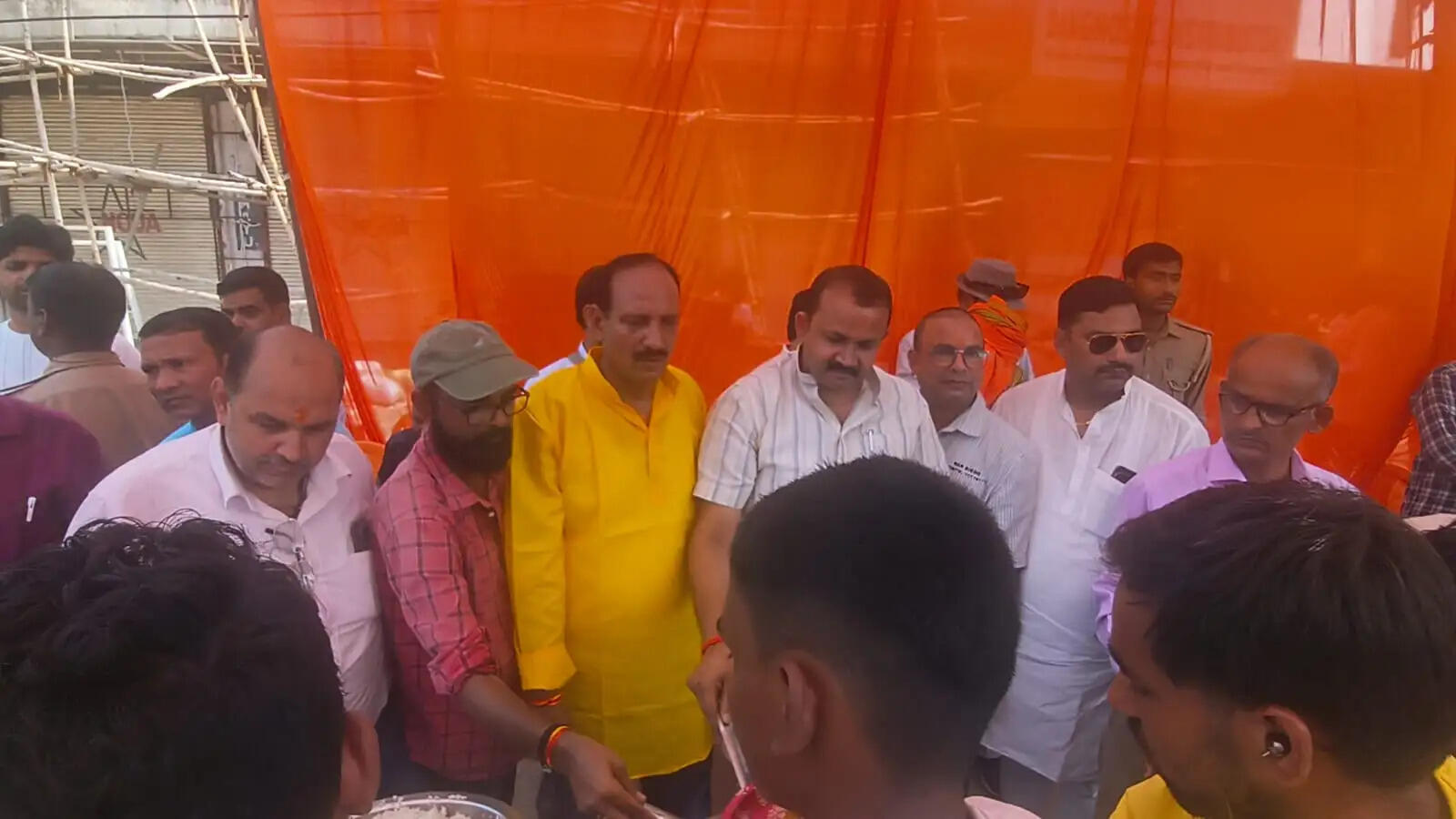 गोरखपुर जर्नलिस्ट्स प्रेस क्लब में सुंदरकाण्ड पाठ और विशाल भंडारे में दिखी सामाजिक समरसता