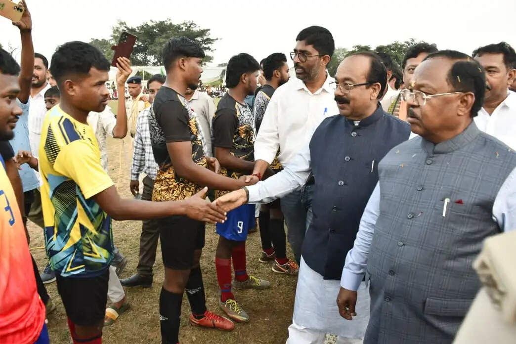 विधानसभास्तरीय फुटबॉल प्रतियोगिता का हुआ भव्य समापन, 120 टीमों ने हिस्सा लिया