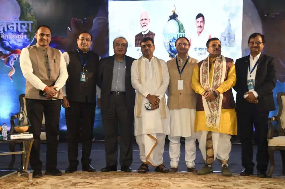 ग्लेशियर इसी गति से पिघलते रहे तो दुनिया गंभीर जल संकट का सामना करेगी : डॉ. प्रकाश चौहान