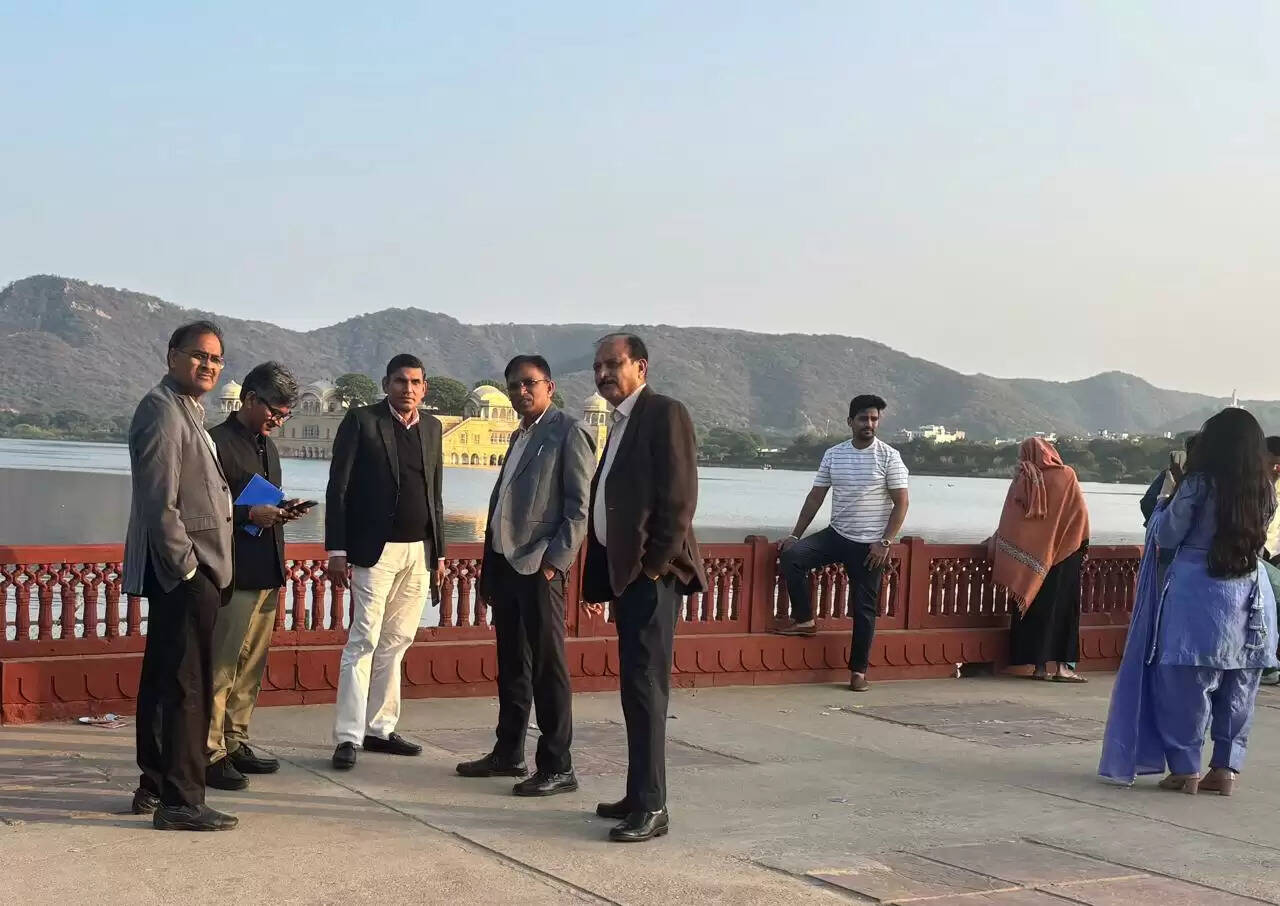 जलमहल की पाल के सौंदर्यीकरण के लिए सक्रिय हुई निगम की टीम