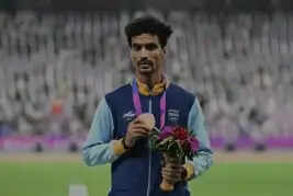 एशियाई खेल: गुलवीर सिंह ने 10 हजार मी. दौड़ में रजत जीतकर सुधारा पिछला प्रदर्शन