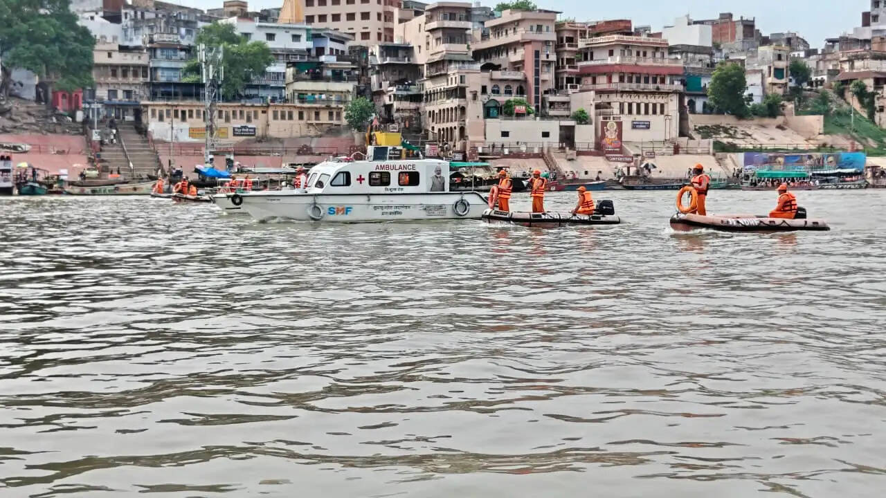सावन के पहले सोमवार से पूर्व गंगा घाटों पर 11वीं वाहिनी एनडीआरएफ की विशेष तैनाती