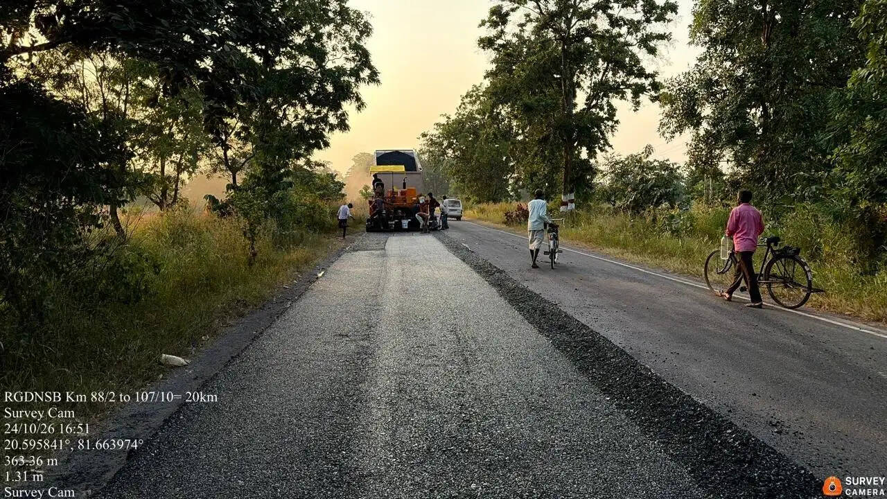 बारिश थमते ही सड़कों के निर्माण और मरम्मत कार्यों में आई तेजी