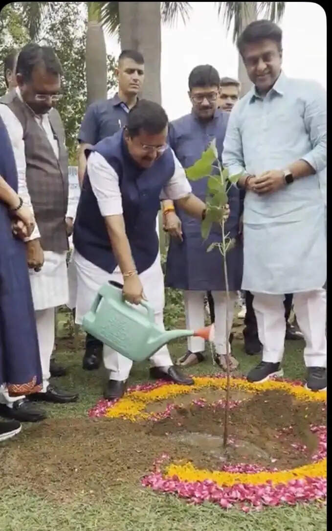 ‘एक पेड़ मां के नाम’ अभियान बना जन आंदोलन : नितिन नवीन