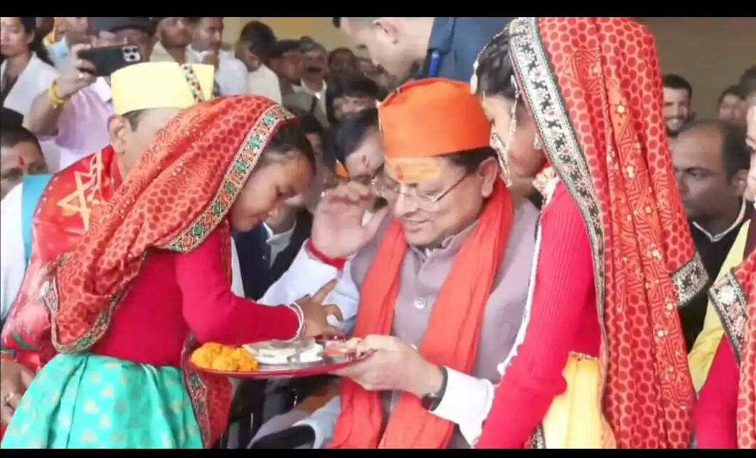 बग्वाल मेले में उमड़ा आस्था का सैलाब, धामी बोले- परंपराओं के संरक्षण को सरकार प्रतिबद्ध