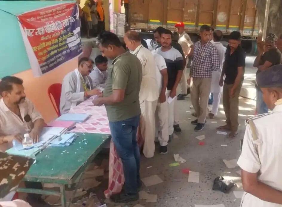 बिहार रक्षा वाहिनी स्वयंसेवक संघ के जिलाध्यक्ष पद पर बबलू झा निर्विरोध निर्वाचित