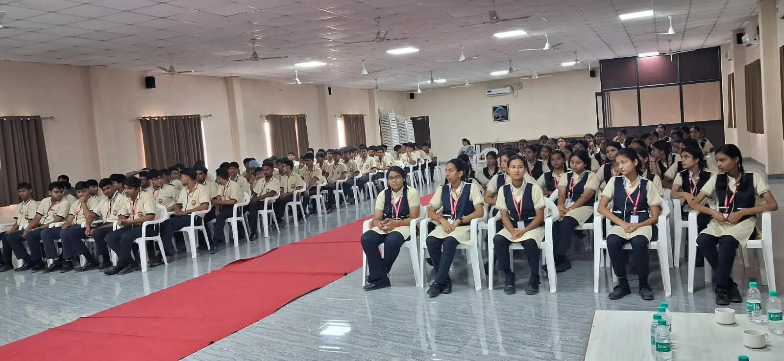सोलह संस्कारों का महत्व जान भारतीय संस्कृति की वैज्ञानिकता से परिचित हुए विद्यार्थी