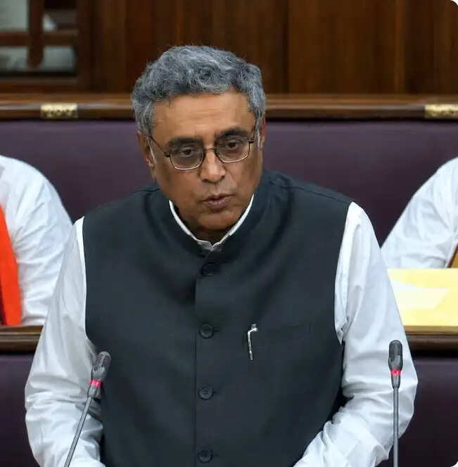 पश्चिम बंगाल बजट-2026: कर्मचारियों का महंगाई भत्ता बढ़ाकर 38 प्रतिशत किया गया
