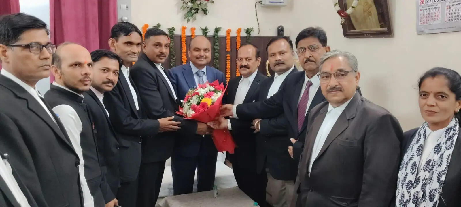 मुरादाबाद पहुंचे प्रशासनिक न्यायमूर्ति चंद्रधारी सिंह, दि बार एसोसिएशन एंड लाइब्रेरी मुरादाबाद के प्रतिनिधि मंडल ने किया स्वागत