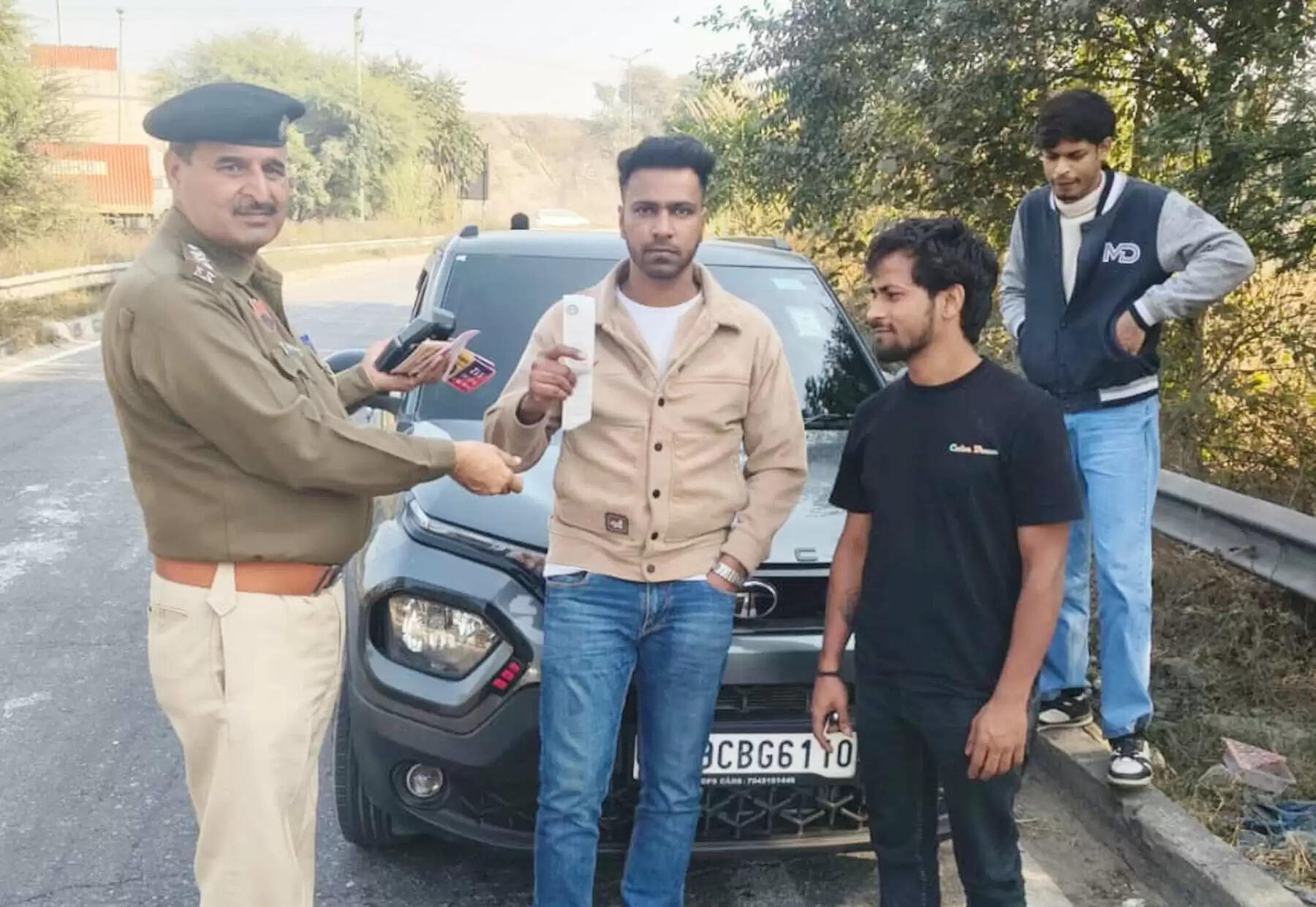 गुरुग्राम: द्वारका, मुंबई एक्सप्रेसवे, एनएच-48 पर यातायात पुलिस की सख्त नजर