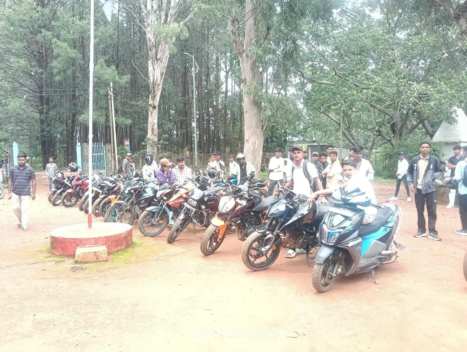 अम्बिकापुर : सड़कों पर स्टंटबाज़ी करने वाले हुड़दंगियों पर पुलिस का बड़ा एक्शन, 158 बाइक जब्त
