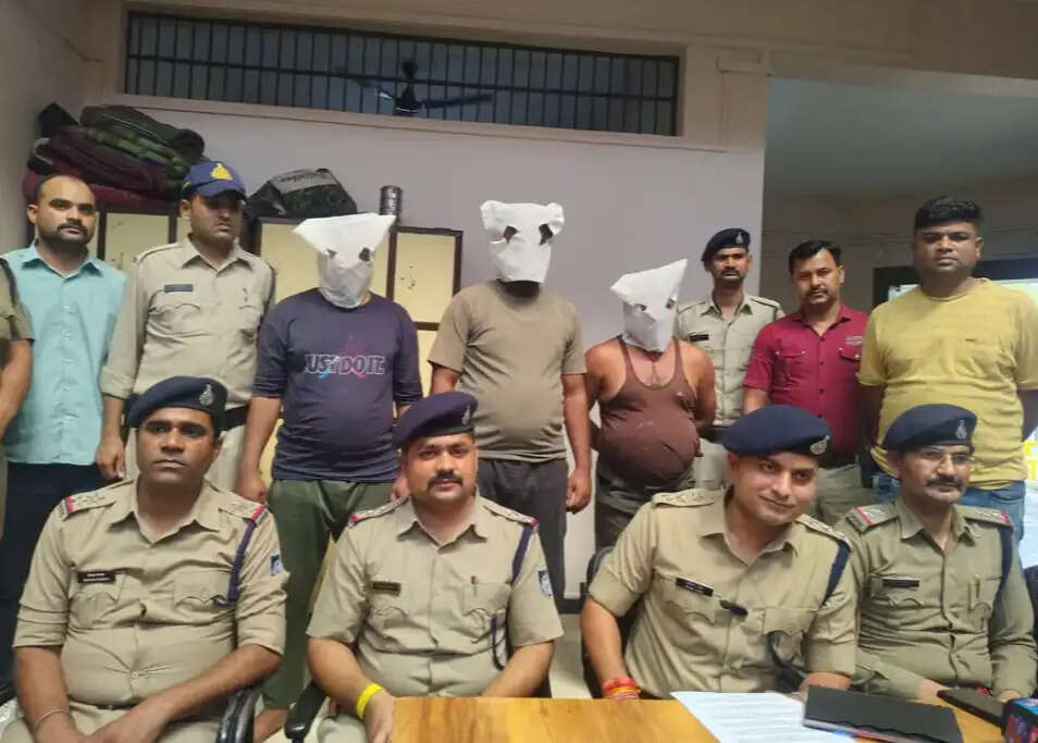 राजगढ़ः गौवंश वध प्रकरण में तीन आरोपित गिरफ्तार, दो फरार