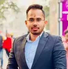 आधी रात बीमार कार्यकर्ता के लिए अस्पताल पहुंचे विधायक संतु पाल