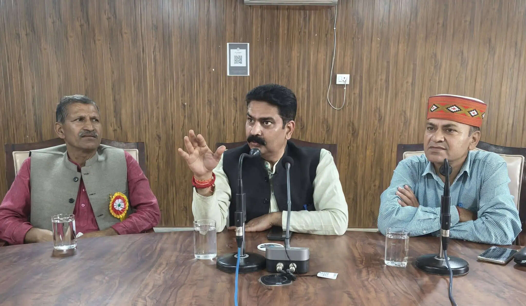 नलवाड़ एवं देवता मेला बरछवाड़ की तैयारियों को लेकर बैठक आयोजित