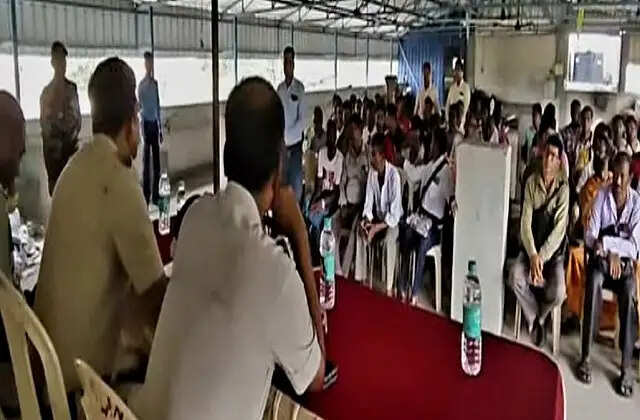 रथयात्रा को लेकर आरामबाग थाने में प्रशासनिक बैठक, डीजे बजाने पर सख्त प्रतिबंध
