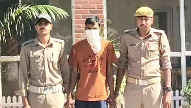 दहेज हत्या मामले में पुलिस की बड़ी कार्रवाई, आरोपित अबू बकर गिरफ्तार