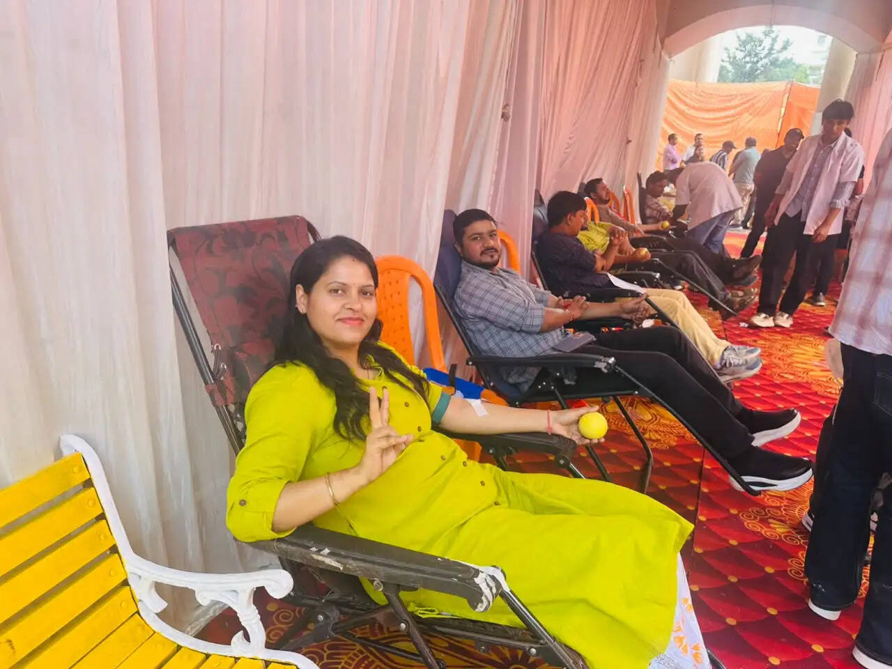 विश्व अभियंता दिवस पर टिहरी में इंजीनियरों ने किया 82 यूनिट रक्तदान
