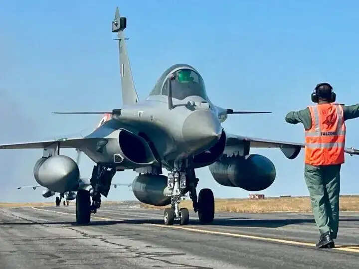 कलाईकुंडा एयरबेस से ऑस्ट्रेलिया रवाना हुआ भारतीय वायु सेना का दल