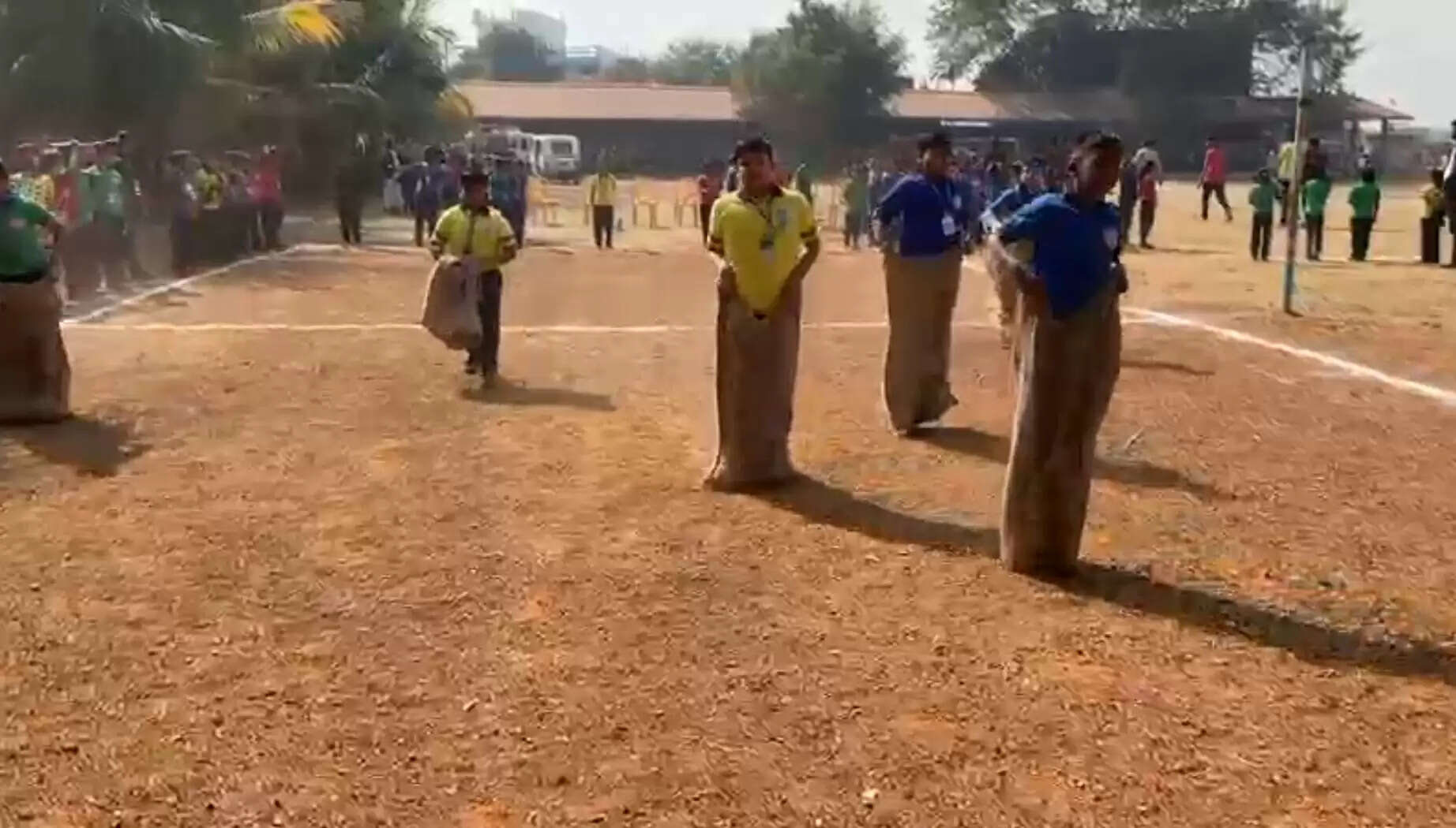 उत्साह, उमंग और खेल भावना से गूंजा सेंट मेरी स्कूल परिसर, शीतकालीन खेल उत्सव का रंगारंग शुभारंभ