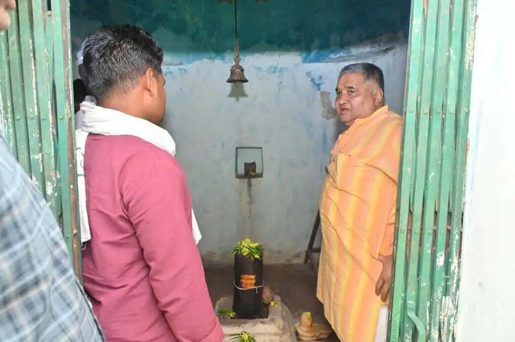 अंबिकापुर : धार्मिक धरोहरों का संवर्धन, धर्मस्व मंत्री ने किया चार मंदिर जीर्णोद्धार कार्यों का भूमिपूजन