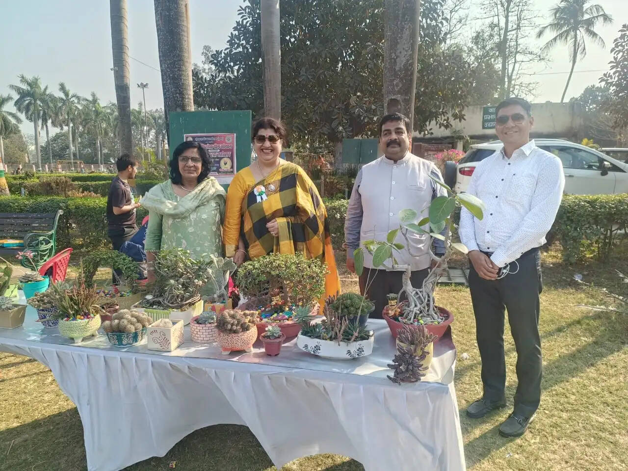 विंध्यवासिनी पार्क में प्रकृति का महाकुंभ, आकर्षण का केन्द्र रहे पुष्प