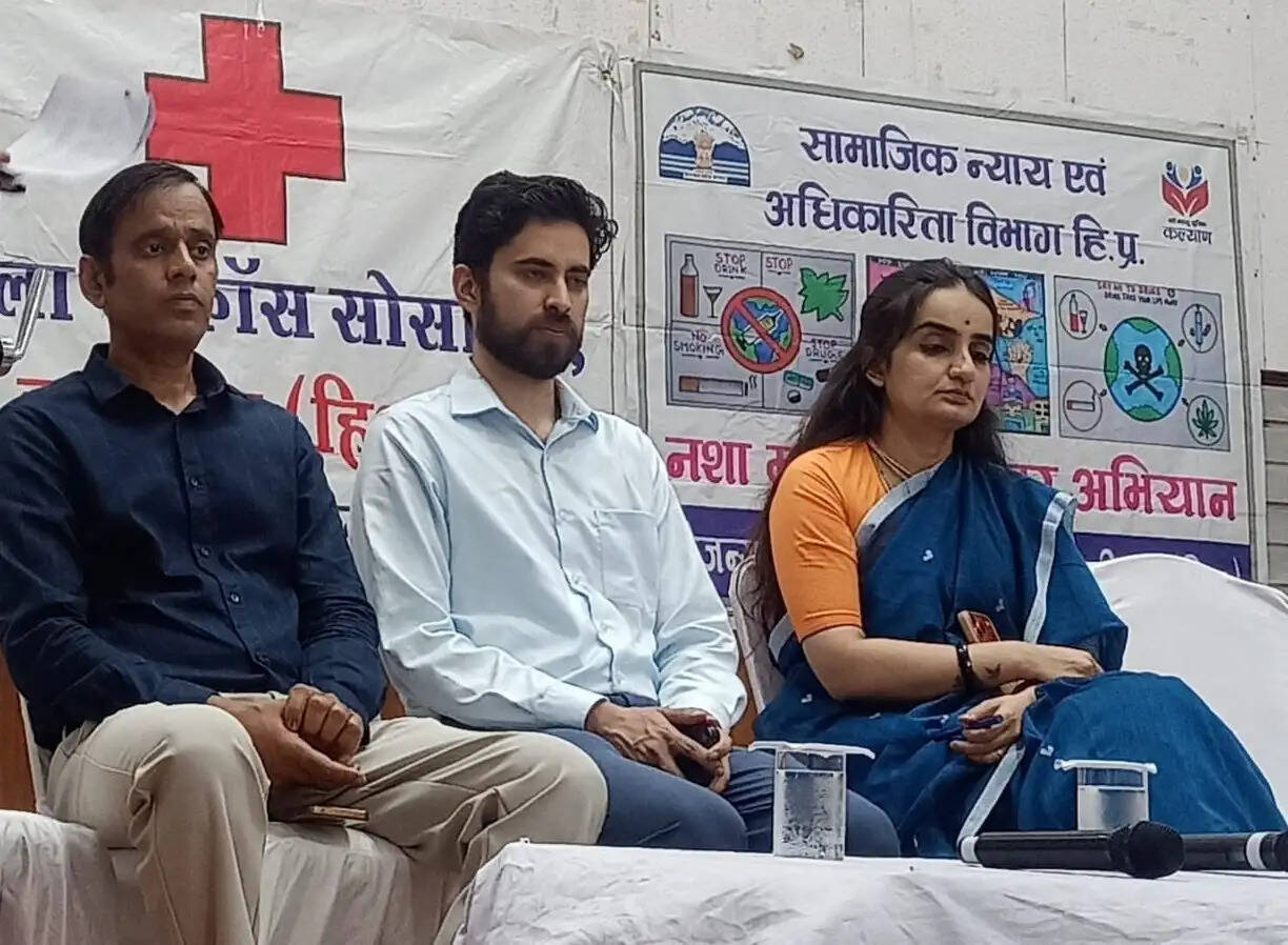 नशा विरोधी मुहिम में विद्यार्थी, शिक्षक और अभिभावक दें योगदान : गंधर्वा राठौड़