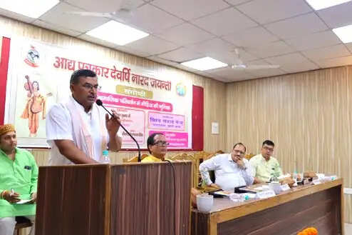 समाज का प्रबोधन करना ही सच्ची पत्रकारिता : सुभाष