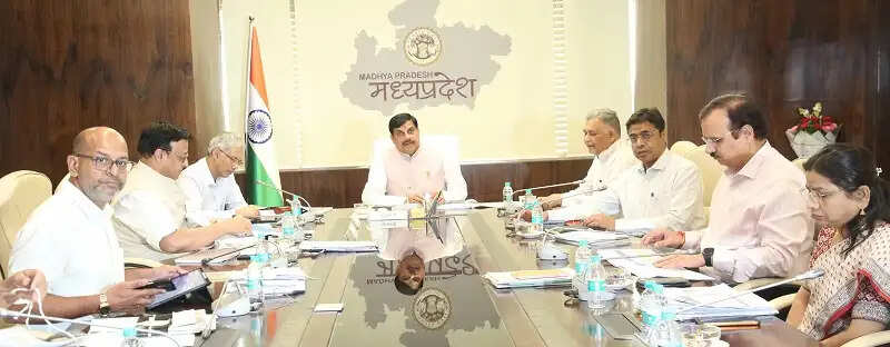 आयुर्वेद चिकित्सा के सफल प्रयोग की जानकारी और लाभ जन-जन तक पहुंचाएंः मुख्यमंत्री डॉ. यादव