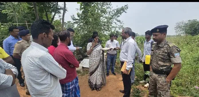 इटकी के मल्टी गांव में आदिवासी भूमि पर अवैध कब्जे के मामले में प्रशासन सक्रिय, तीन दिनों में हटाने का निर्देश