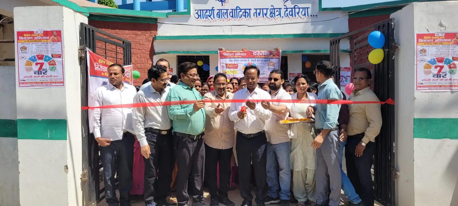 बलिया में सीएमओ ने दस्तक अभियान का किया शुभारम्भ, बुखार के रोगियों की खोज करेंगी आशा