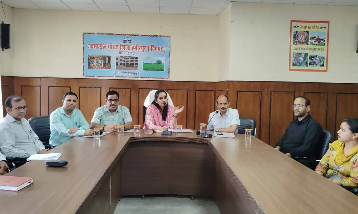 उपायुक्त गंधर्वा राठौड़ ने बच्चों के पोषण पर महिलाओं से लिया फीडबैक