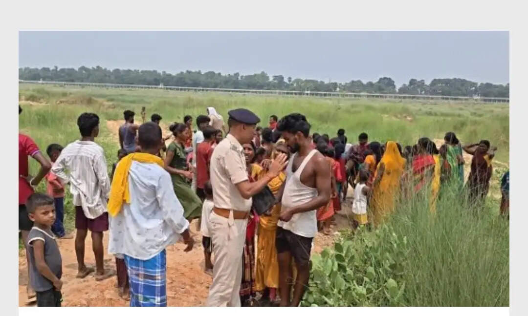नालंदा में अवैध बालू खनन के दौरान धंसी मिट्टी, दबकर किशोर की मौत