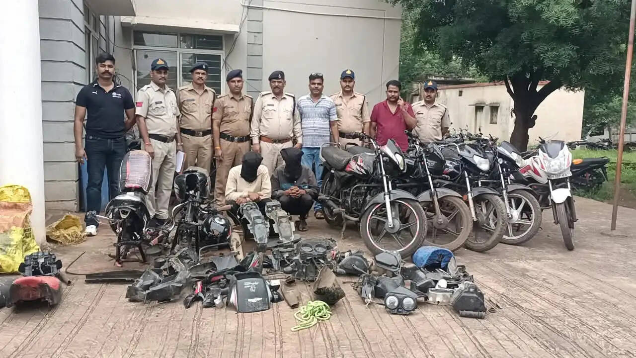 आगरमालवाः तीन बाइक चोर गिरफ्तार, पाँच मोटरसाईकिलें बरामद