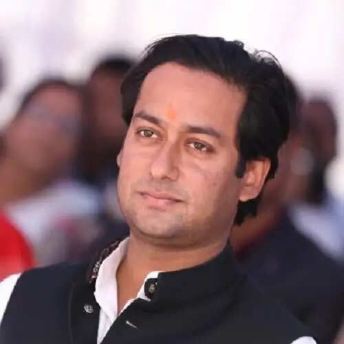 ‘विकास और सेवा के 2 वर्ष’ पुस्तिका के आंकड़ों पर कांग्रेस विधायक जयवर्धन सिंह ने उठाए सवाल