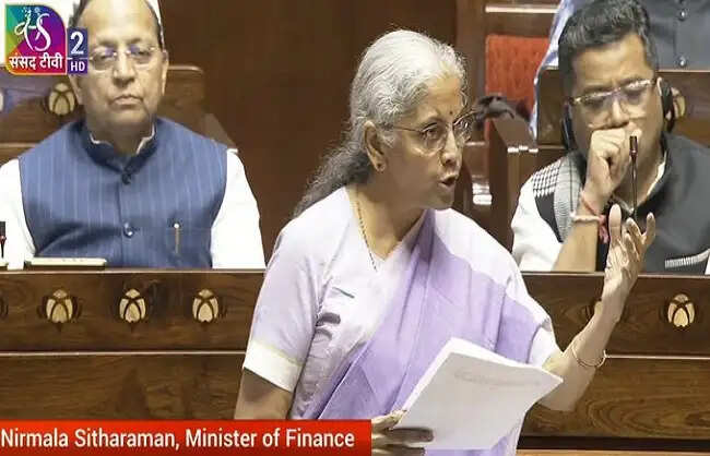 संसद ने टैक्स बिल को मंजूरी दी, सीतारमण ने कहा- यूपीआई लेनदेन रहेंगे मुफ्त