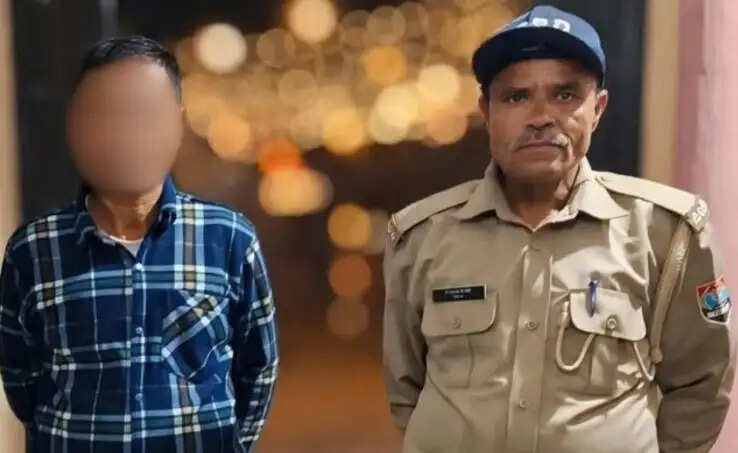 गोपेश्वर में कीड़ा जड़ी के साथ एक गिरफ्तार