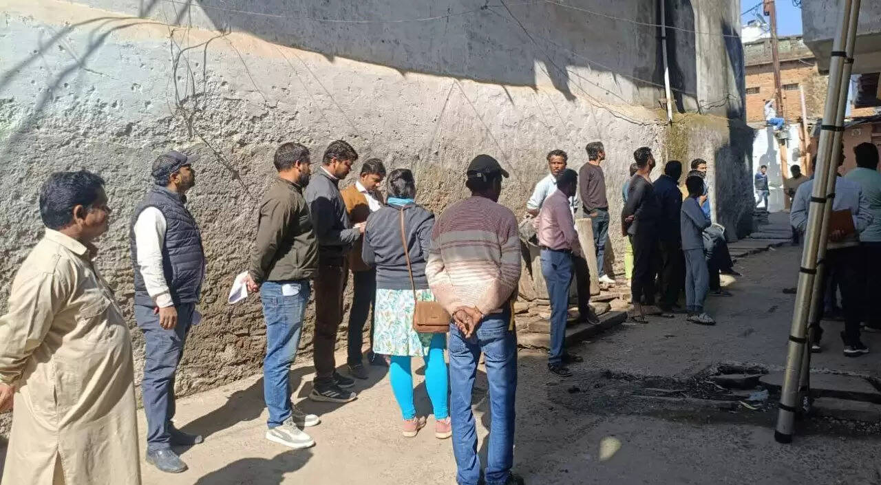 दमोहः मुस्लिम बाहुल्य क्षेत्र में बिजली विभाग की बडी कार्रवाई