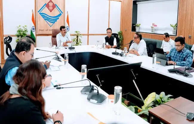 राजस्व के नए स्रोत तलाशने, एआई और डेटा इंटीग्रेशन पर जोर