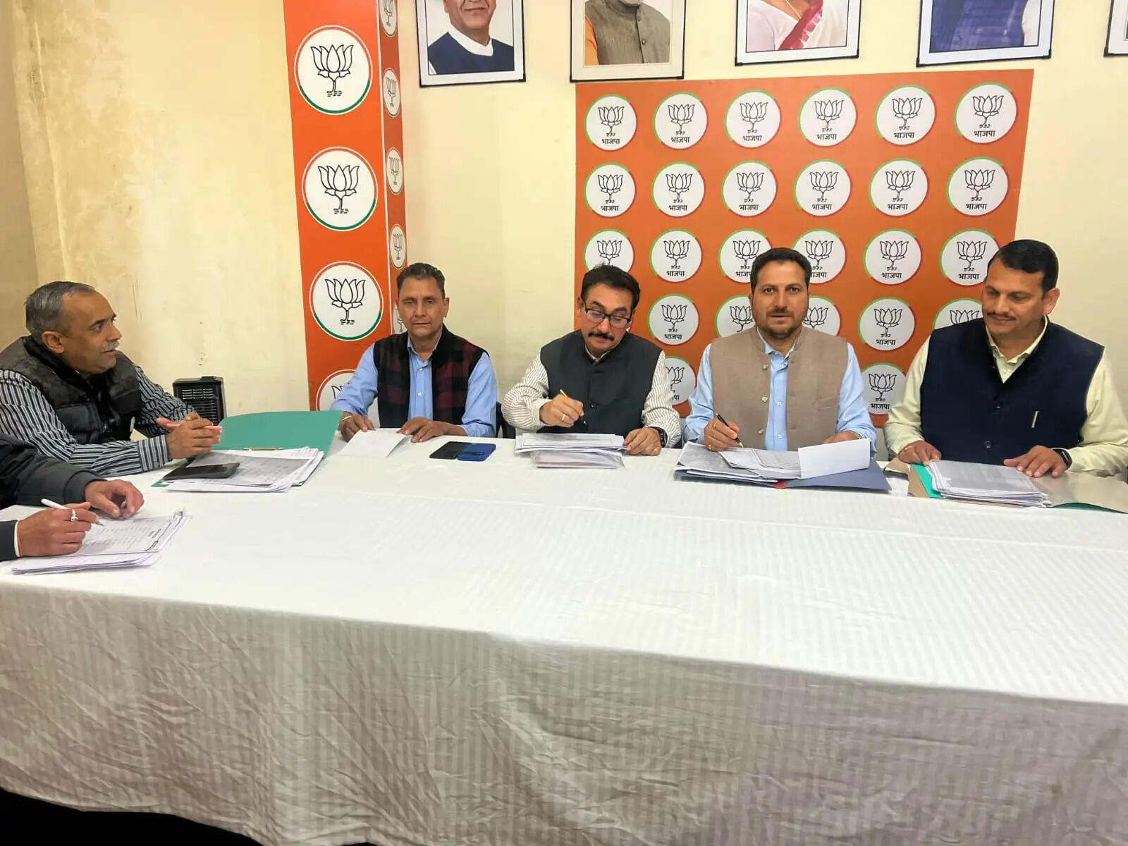 भाजपा ने पंचायत-निकाय चुनाव के लिए बनाई रणनीति, सरकार के वादों और व्यवस्था पर उठाए सवाल