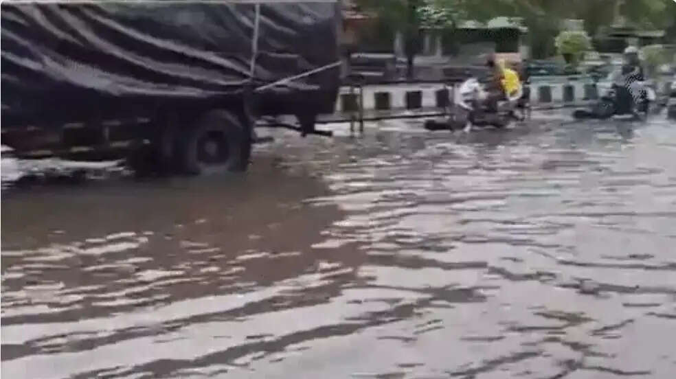 गुजरात में मानसून की परिस्थितियां बनीं, सबसे अधिक सूरत में 2.60 इंच बारिश