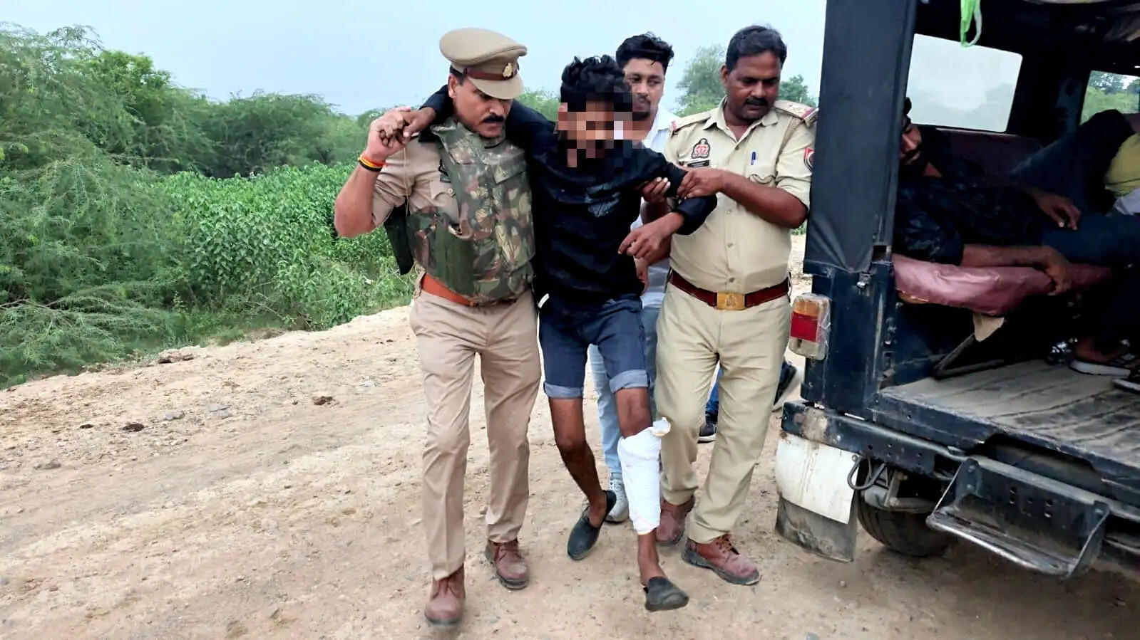 औरैया में पुलिस-बदमाशों में मुठभेड़, दो शातिर चोर गोली लगने से घायल