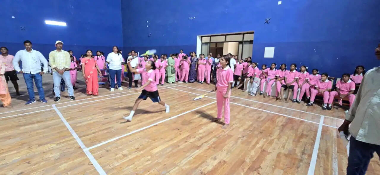 कस्तूरबा गांधी विद्यालयों की छात्राओं ने खेल प्रतिभा का दिखाया दम, मंडल स्तर के लिए चयनित