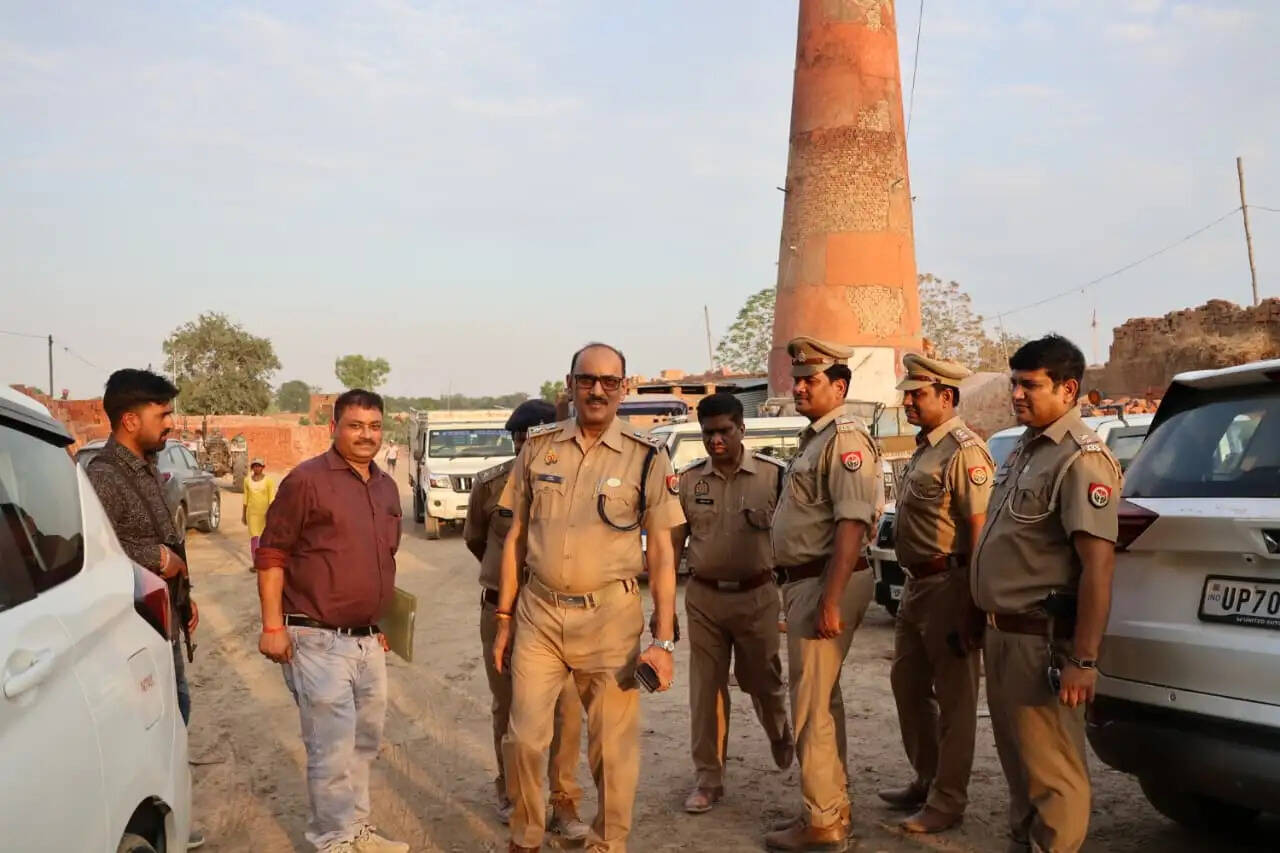 ऑपरेशन दहन के तहत प्रयागराज पुलिस ने 13 क्विंटल गांजा कराया नष्ट