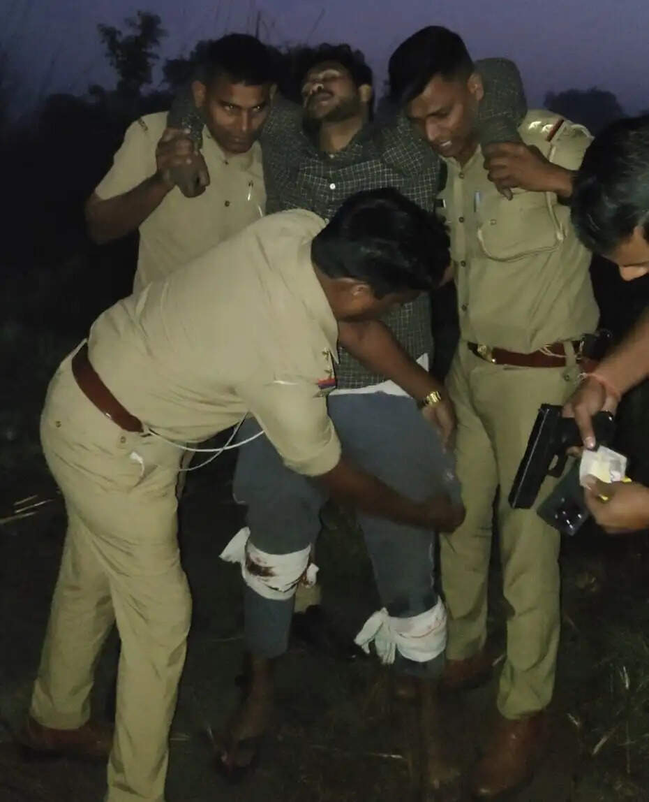 मुठभेड़ में 25 हजार का इनामी गौकश घायल