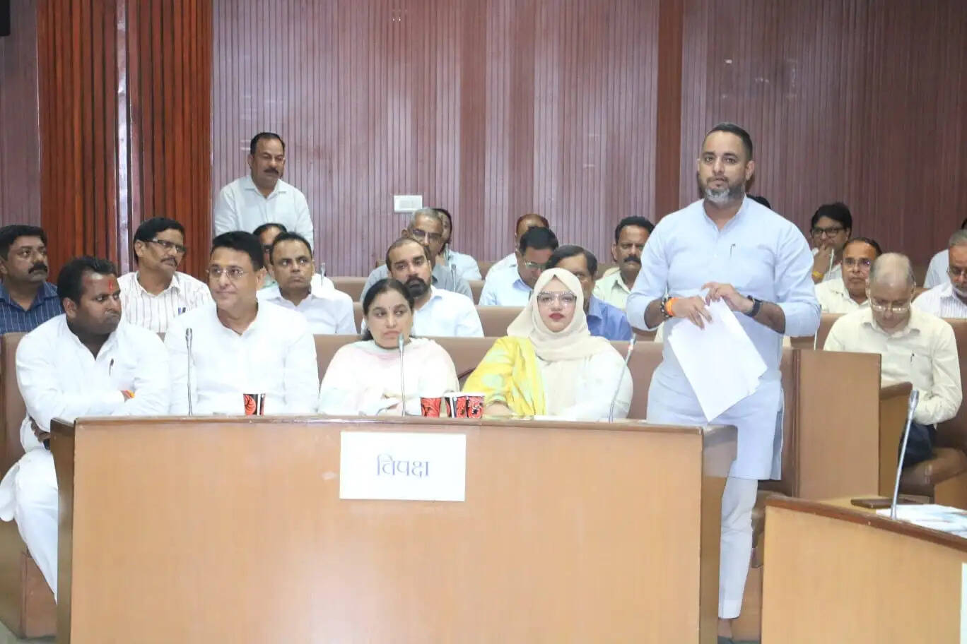 दिल्ली की सफाई पर आआपा पार्षदों का सरकार पर हमला, डिसिल्टिंग रिपोर्ट को बताया फर्जी