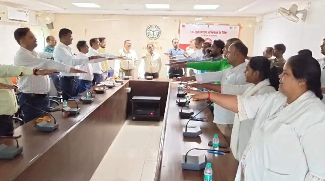 टीबी मुक्त भारत अभियान में जौनपुर में ‘जॉश’ टीम लॉन्च