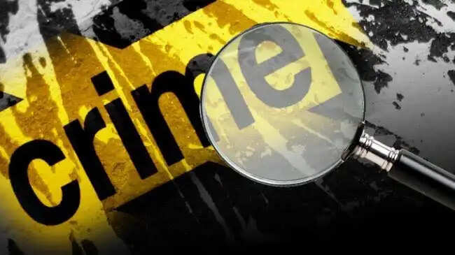 पुलिस के हत्थे चढ़ा गांजा तस्कर, दो किलो से अधिक गांजा व बाइक बरामद