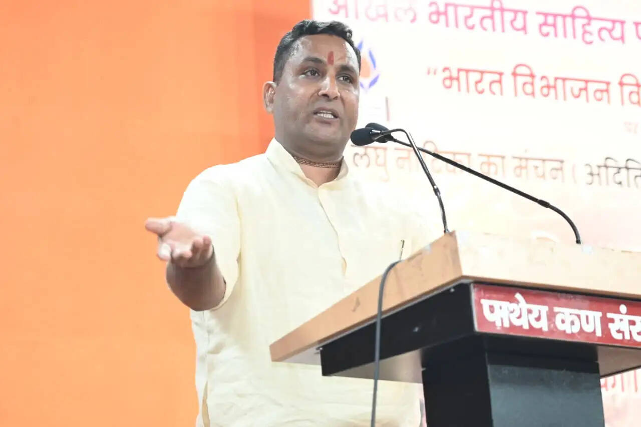 ‘और देश बंट गया’ नाटिका में दिखी विभाजन की त्रासदी, राष्ट्र प्रथम की भावना का आह्वान