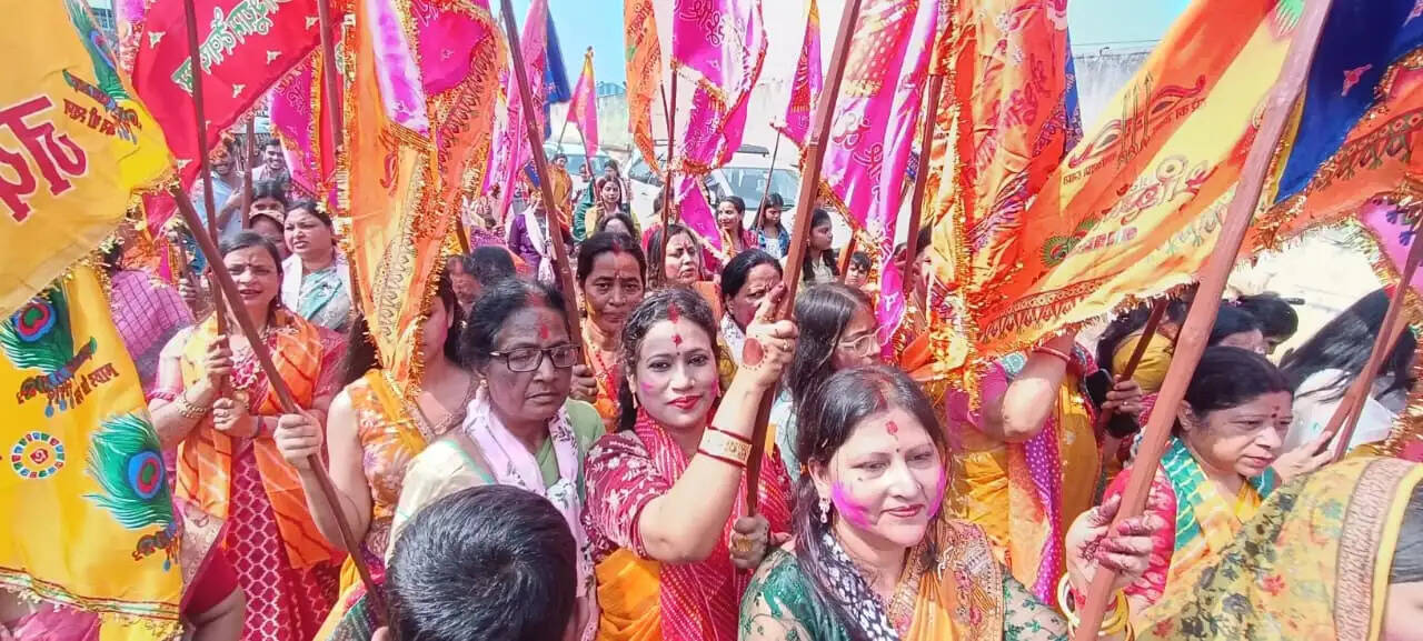 श्रीश्याम फाल्गुन महोत्सव पर निकली भव्य निशान शोभायात्रा