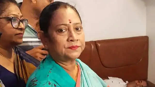 बंगाल में विधाननगर नगर निगम भी तृणमूल के हाथ से निकला, मेयर कृष्णा चक्रवर्ती ने दिया इस्तीफा